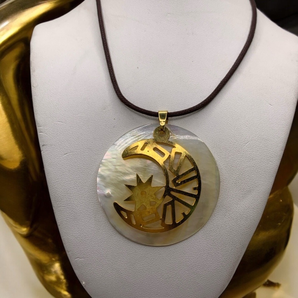Gold Moon and Star Shell Pendant Necklace NWT